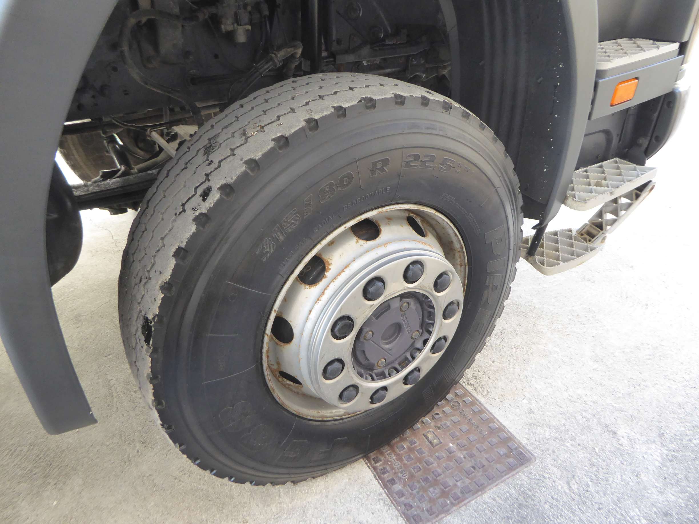Trattore stradale Scania 124 C 420 4x4 in vendita - foto 10